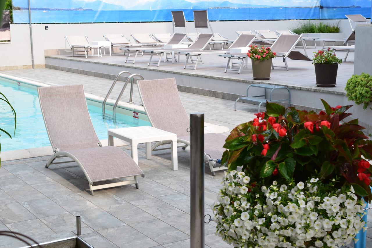 Hotel International Сирмионе Экстерьер фото