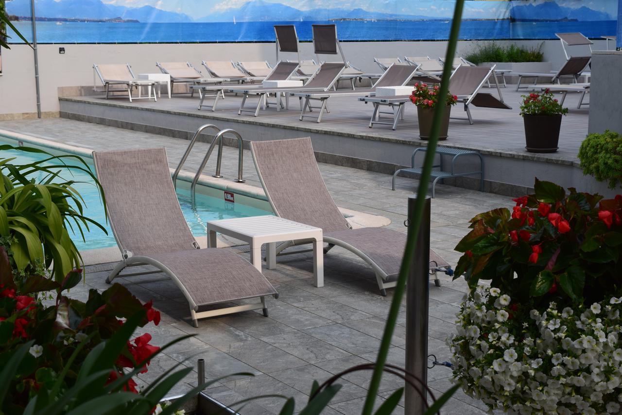 Hotel International Сирмионе Экстерьер фото